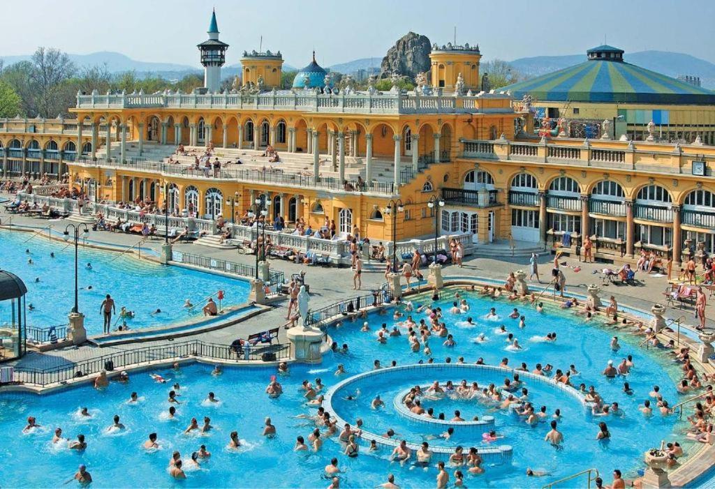 Budapest Central Andrassy Apartment Luaran gambar